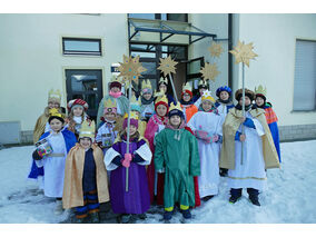 Aussendung der Sternsinger in Naumburg (© Karl-Franz Thiede)